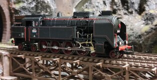 n01